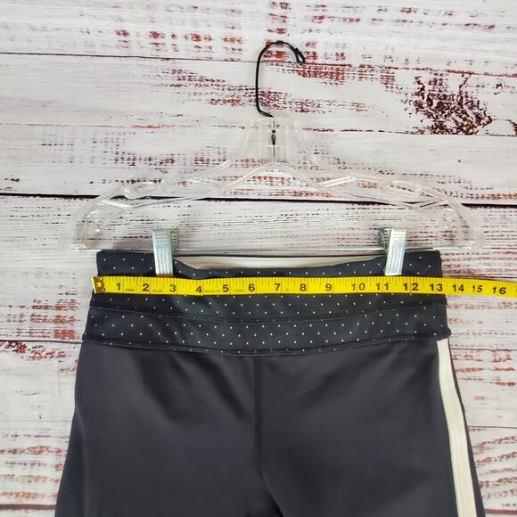 Lululemon Up The Pace Crop Leggings Black Sweet Spot Angel Wing Size 6 - Picture 6 of 11